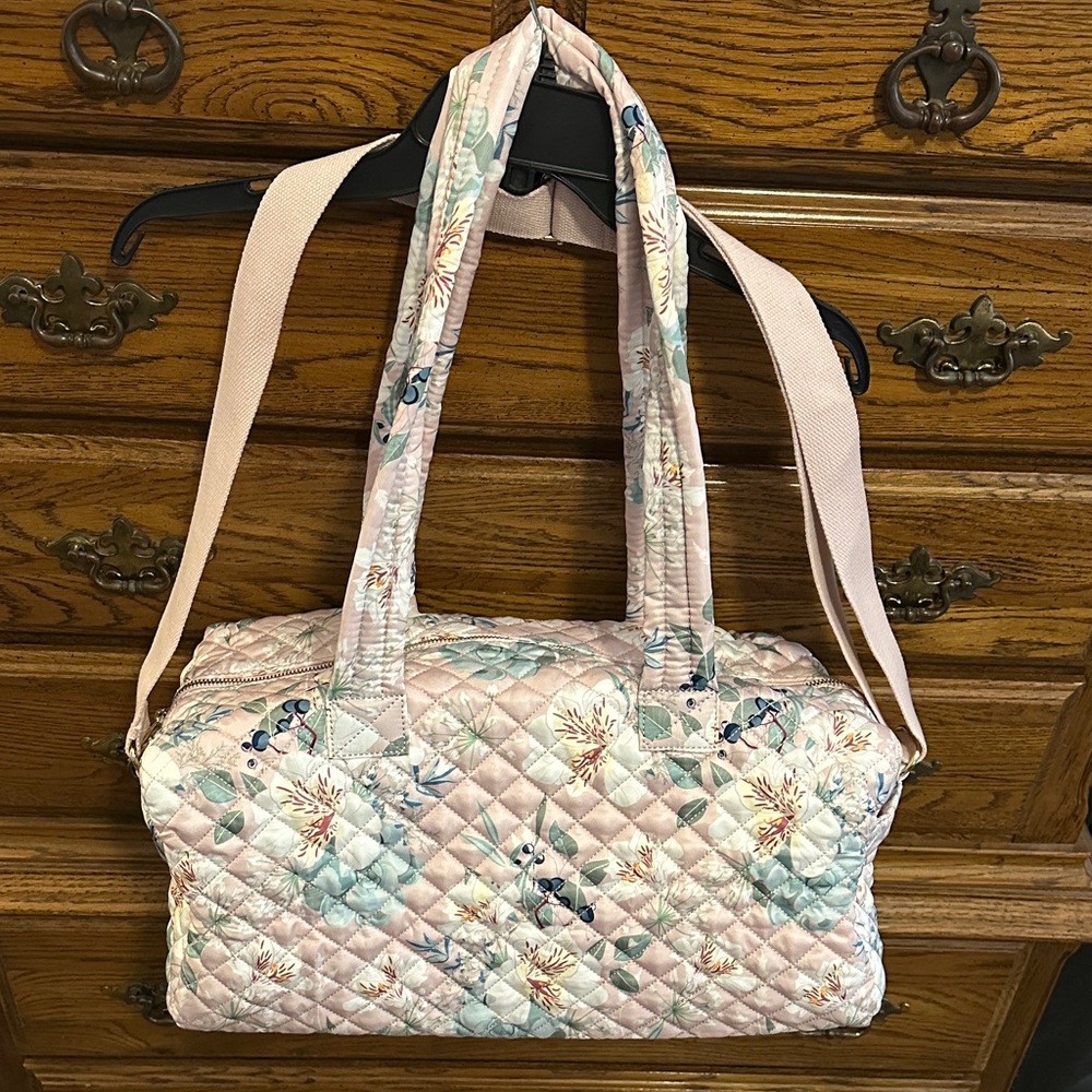 Nanette Lepore Pastel Floral Quilted Travel Bag  Adjustable strap 17”W 9.5” H 9” - Picture 5 of 14
